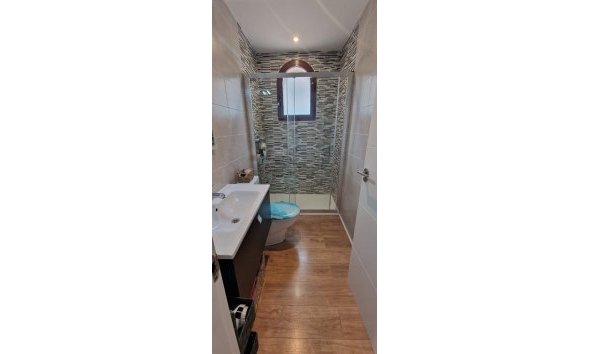 Reventa - Adosado -
Polop