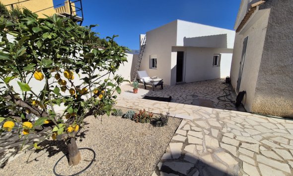 Resale - Townhouse -
Albir