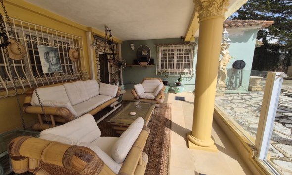 Reventa - Chalet / Villa  -
Albir
