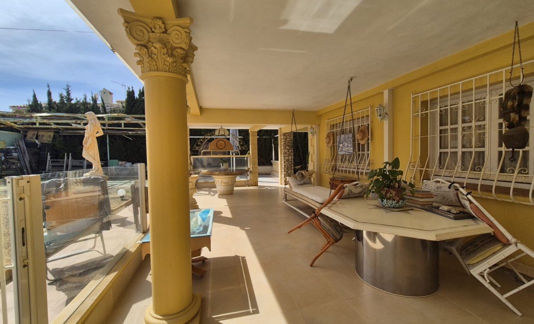 Reventa - Chalet / Villa  -
Albir