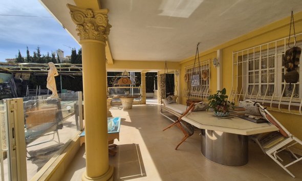 Reventa - Chalet / Villa  -
Albir