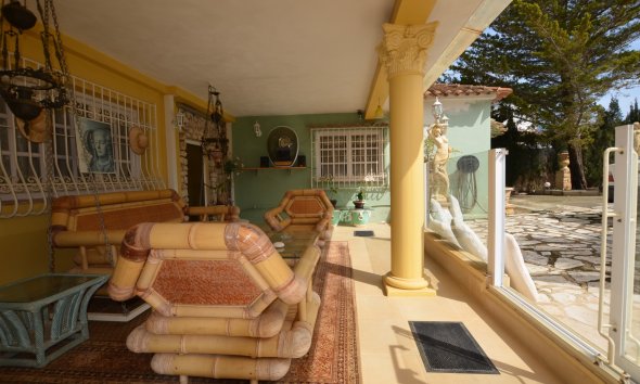 Reventa - Chalet / Villa  -
Albir