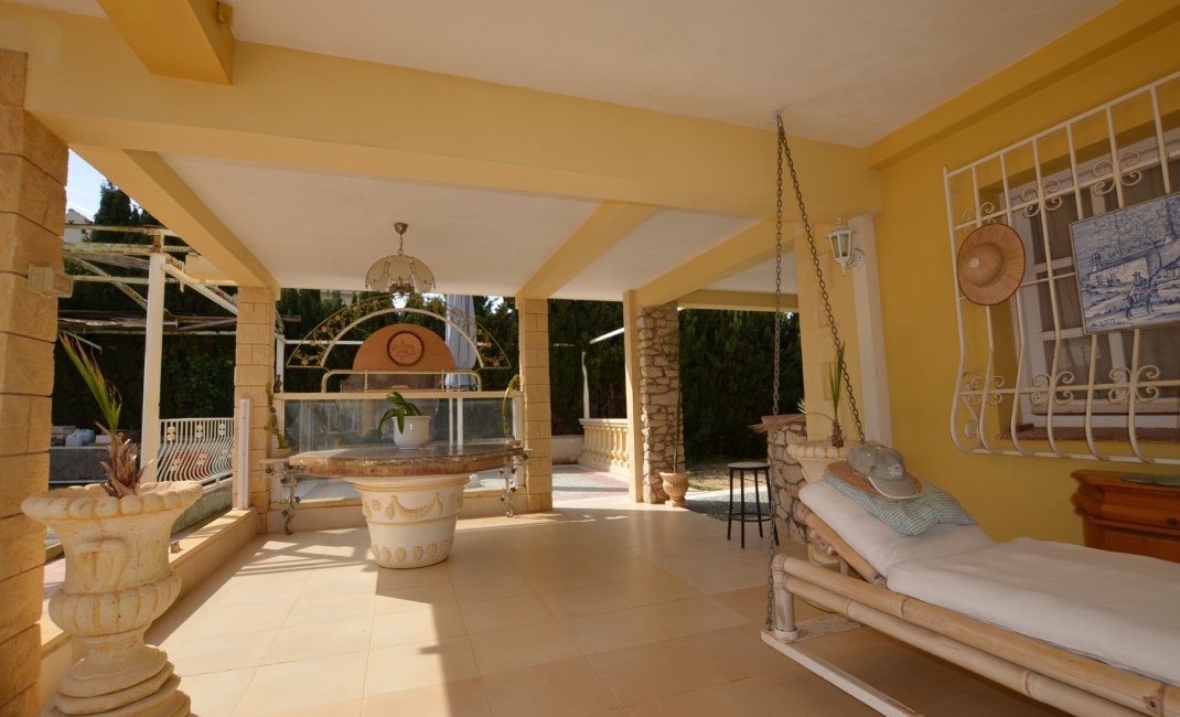 Reventa - Chalet / Villa  -
Albir