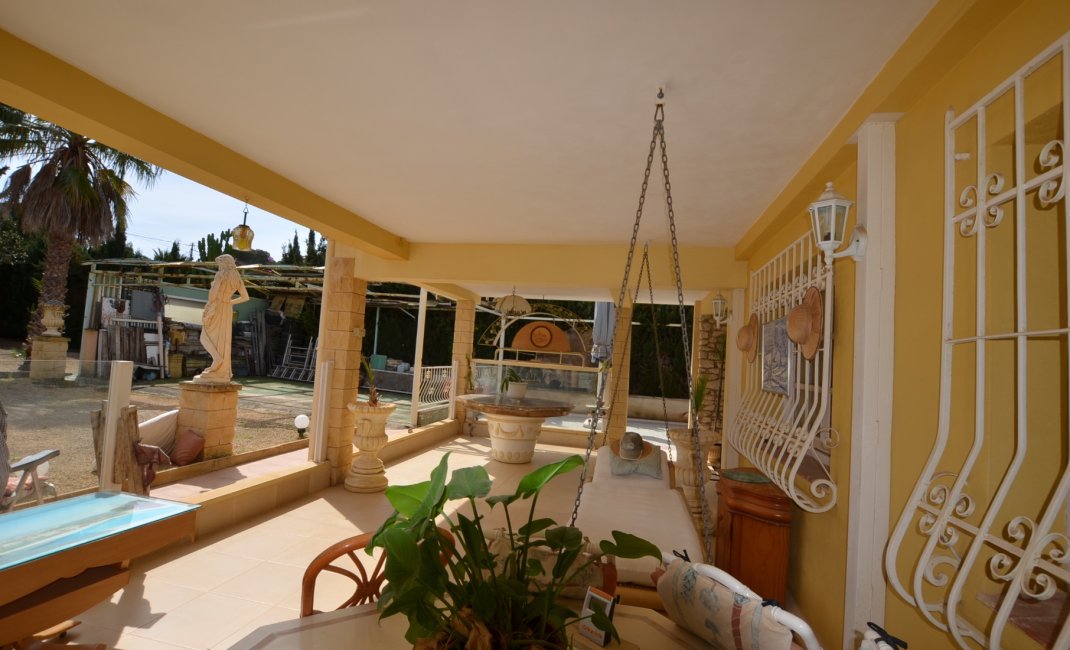 Reventa - Chalet / Villa  -
Albir