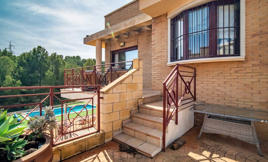 Resale - Villa -
La Nucía - La Alberca