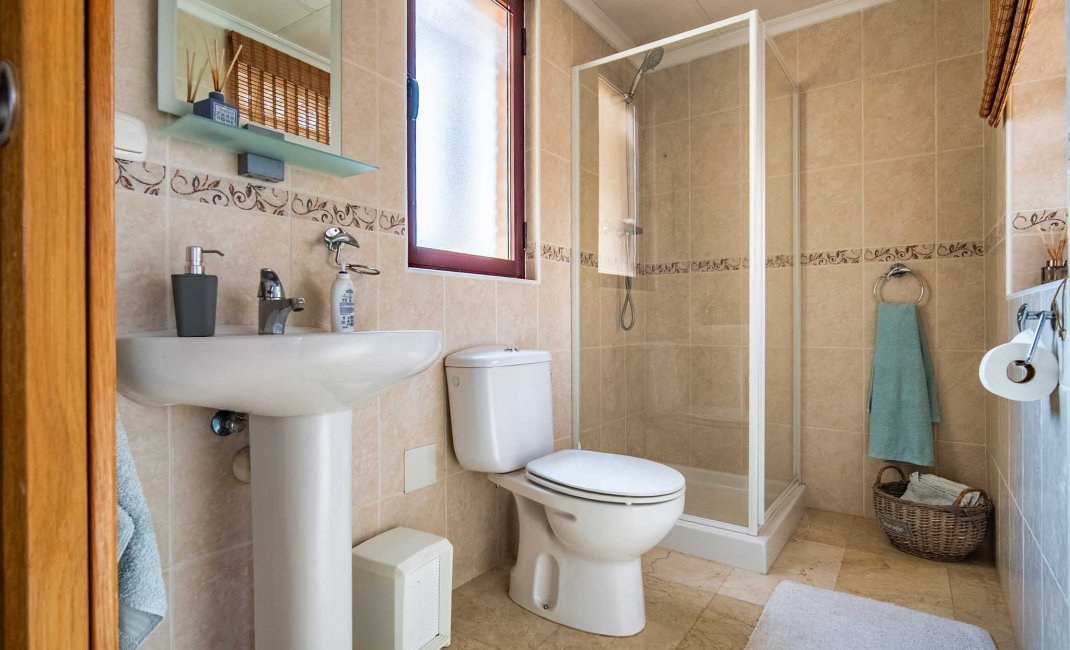 Resale - Villa -
La Nucía - La Alberca