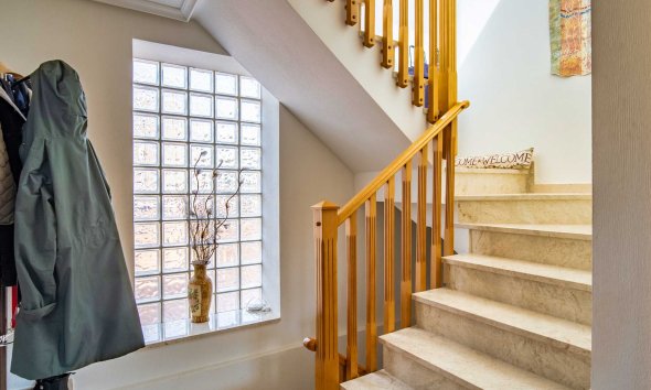 Resale - Villa -
La Nucía - La Alberca