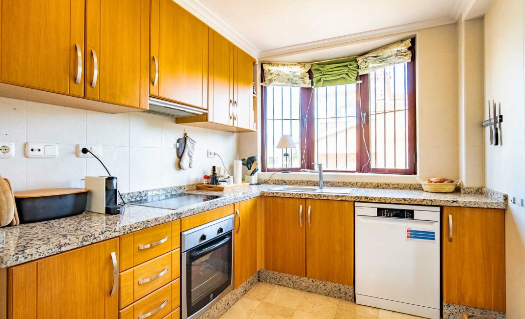 Resale - Villa -
La Nucía - La Alberca