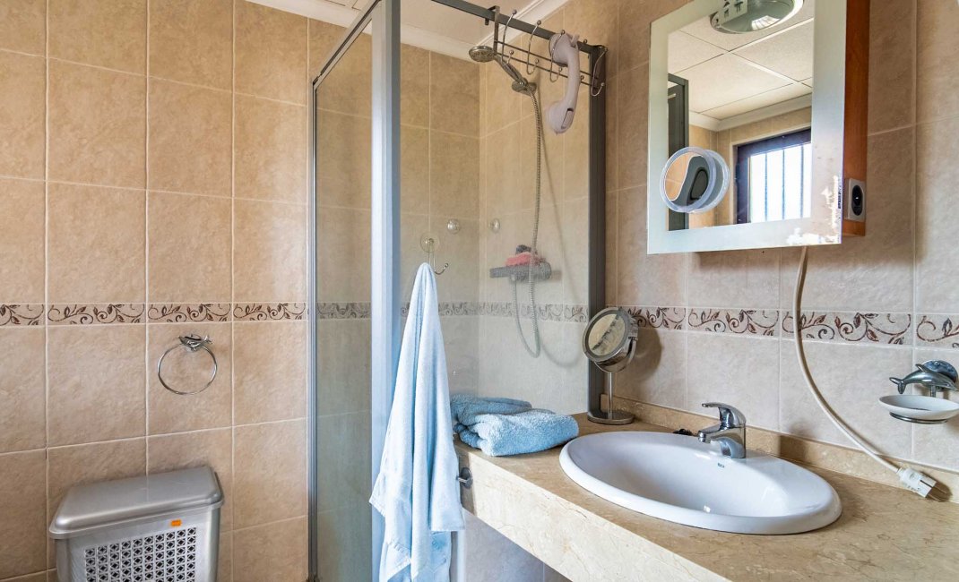 Resale - Villa -
La Nucía - La Alberca