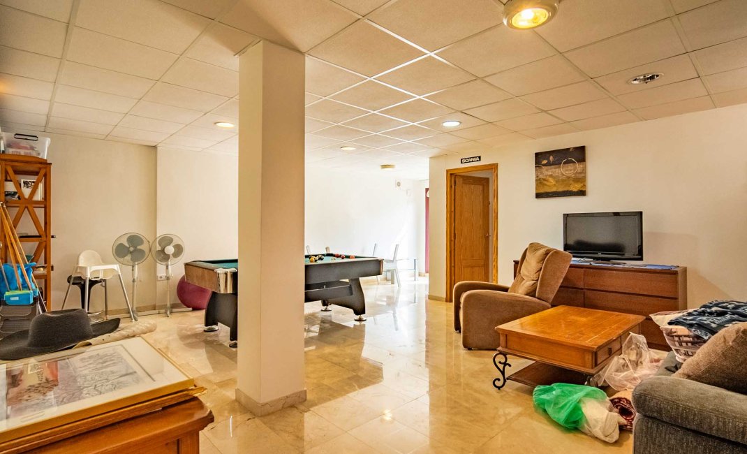 Resale - Villa -
La Nucía - La Alberca