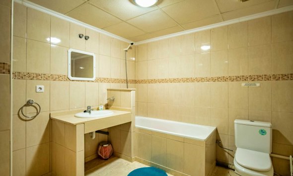 Resale - Villa -
La Nucía - La Alberca