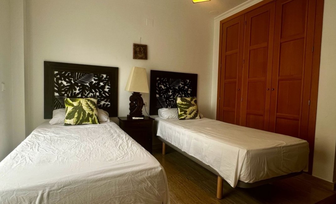 Reventa - Apartamento / Piso -
Albir