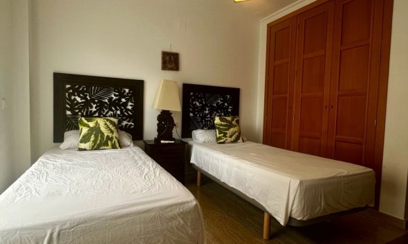 Reventa - Apartamento / Piso -
Albir