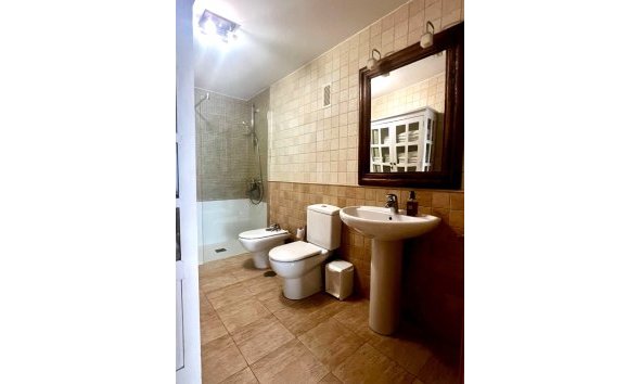 Reventa - Apartamento / Piso -
Albir