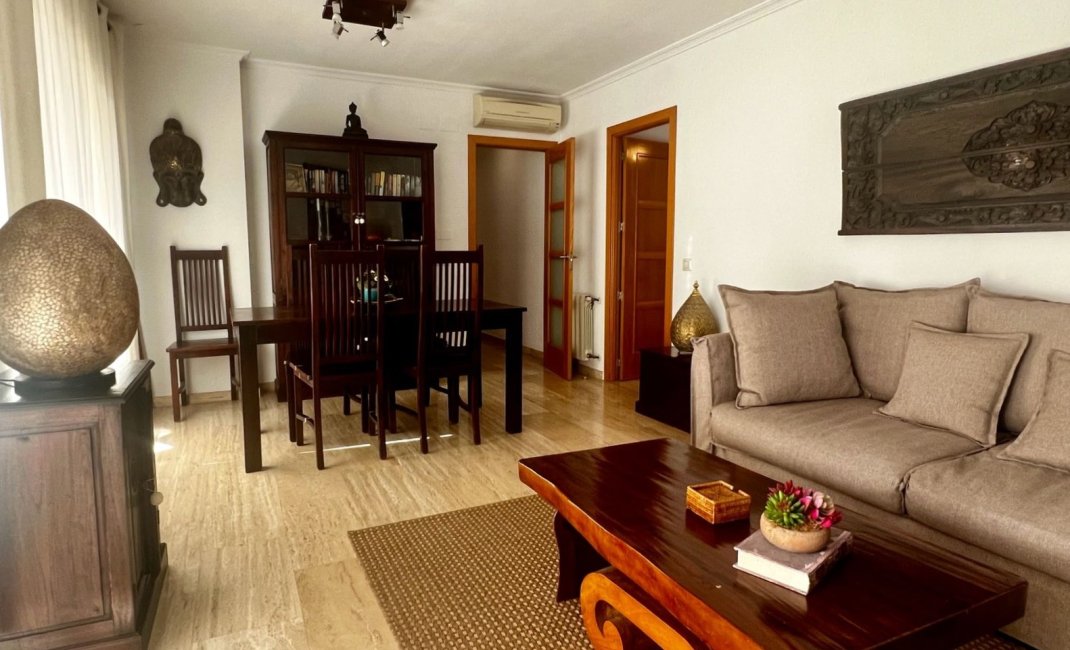 Reventa - Apartamento / Piso -
Albir