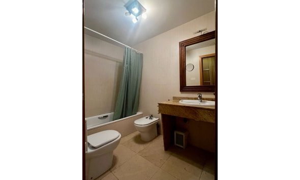 Reventa - Apartamento / Piso -
Albir