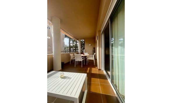 Reventa - Apartamento / Piso -
Albir