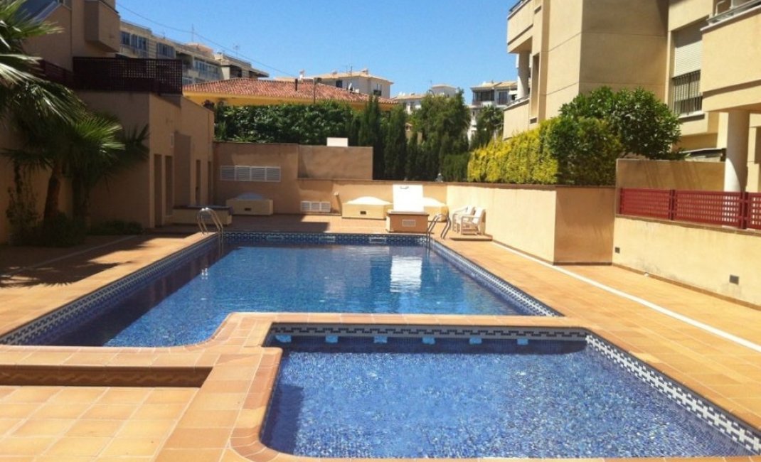 Reventa - Apartamento / Piso -
Albir