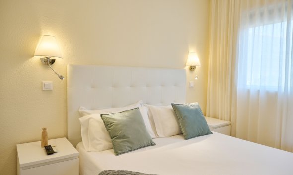 Alquiler corta estancia - Apartamento / Piso -
Albir