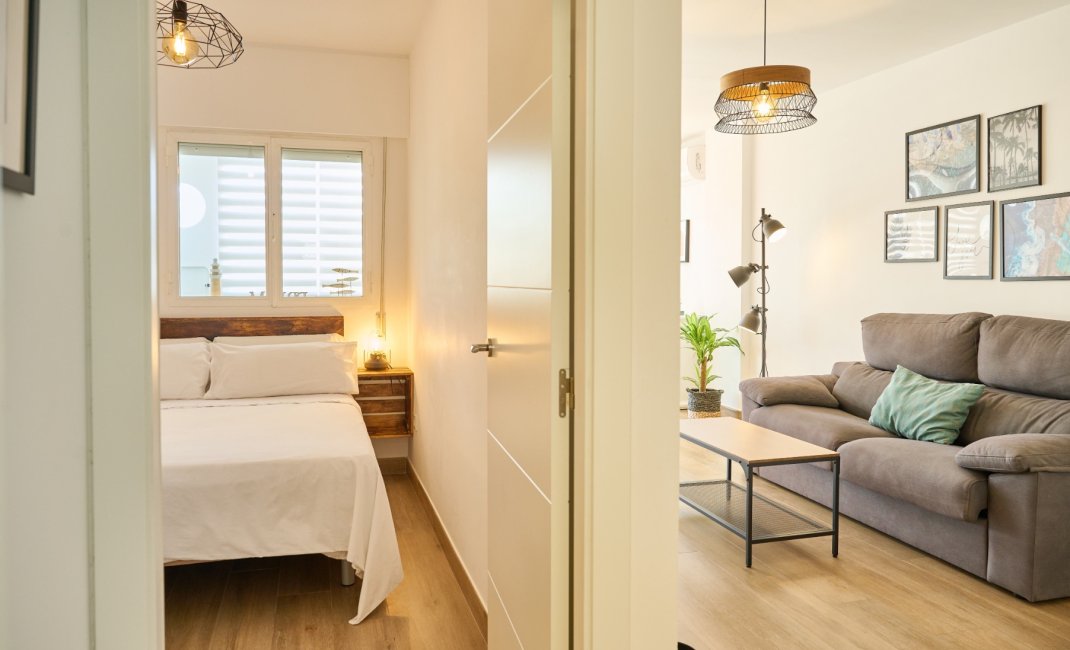 Location à court terme - Appartement -
Albir