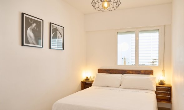 Location à court terme - Appartement -
Albir