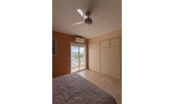 Resale - Apartment / Flat -
Albir