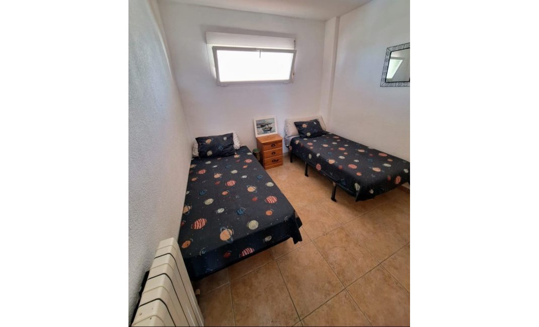 Reventa - Ático -
Albir