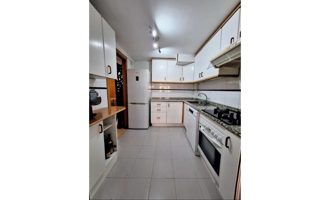 Reventa - Ático -
Albir