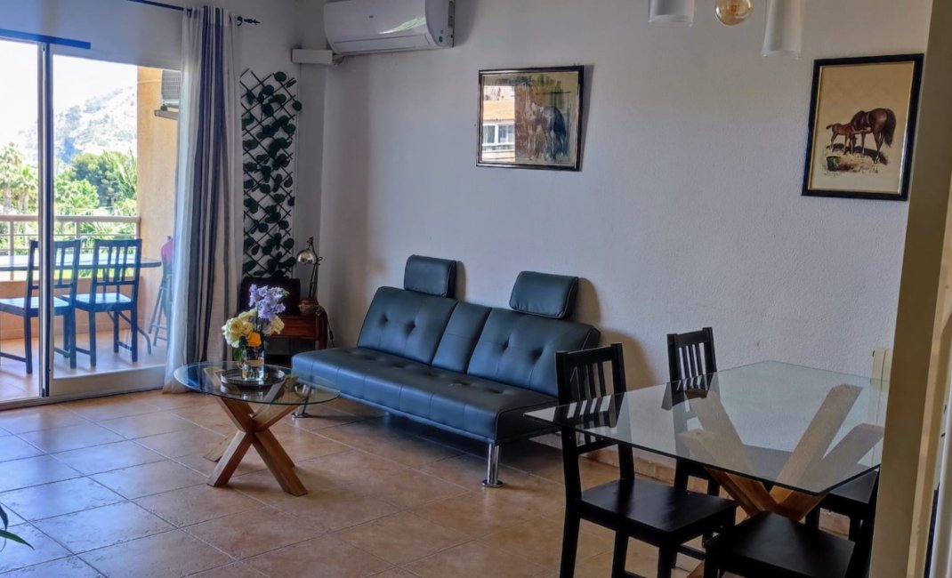 Reventa - Ático -
Albir