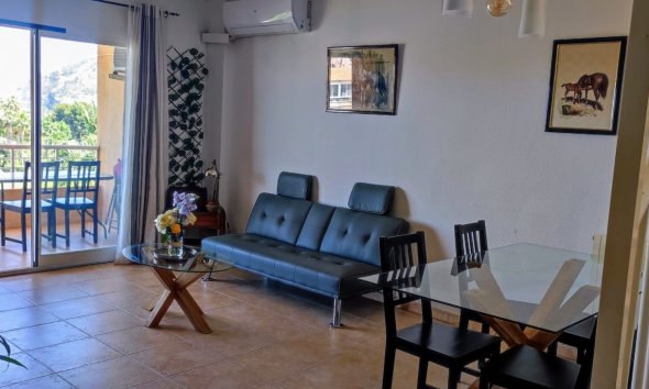 Reventa - Ático -
Albir