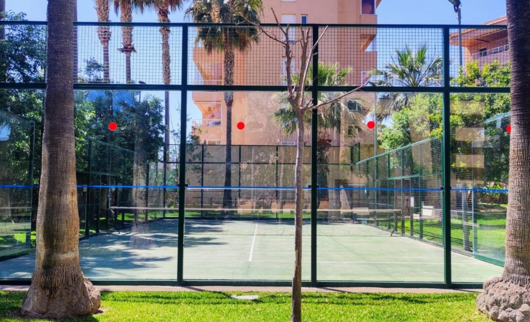 Reventa - Ático -
Albir