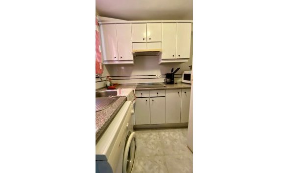 Resale - Apartment / Flat -
Benidorm - Levante