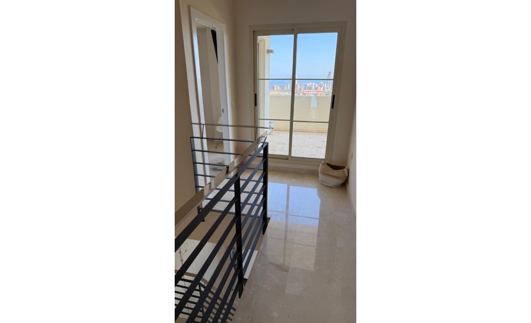 Reventa - DÚplex -
Finestrat