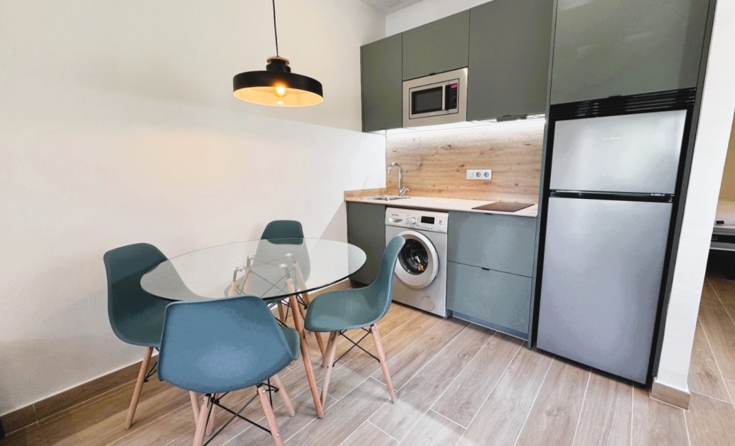 Long Term Rental - Apartment / Flat -
Benidorm