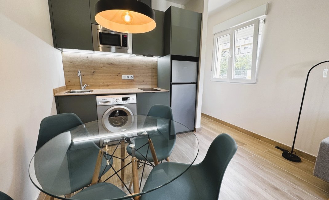 Long Term Rental - Apartment / Flat -
Benidorm