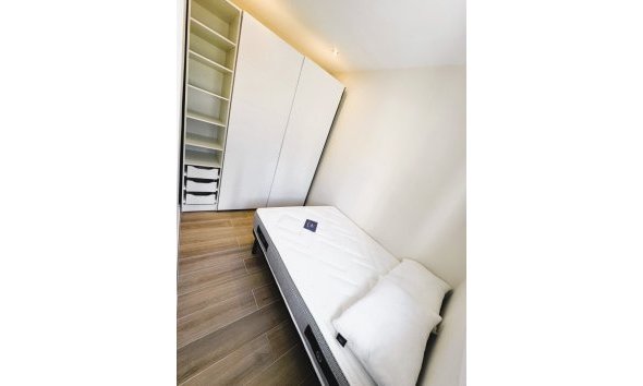 Long Term Rental - Apartment / Flat -
Benidorm