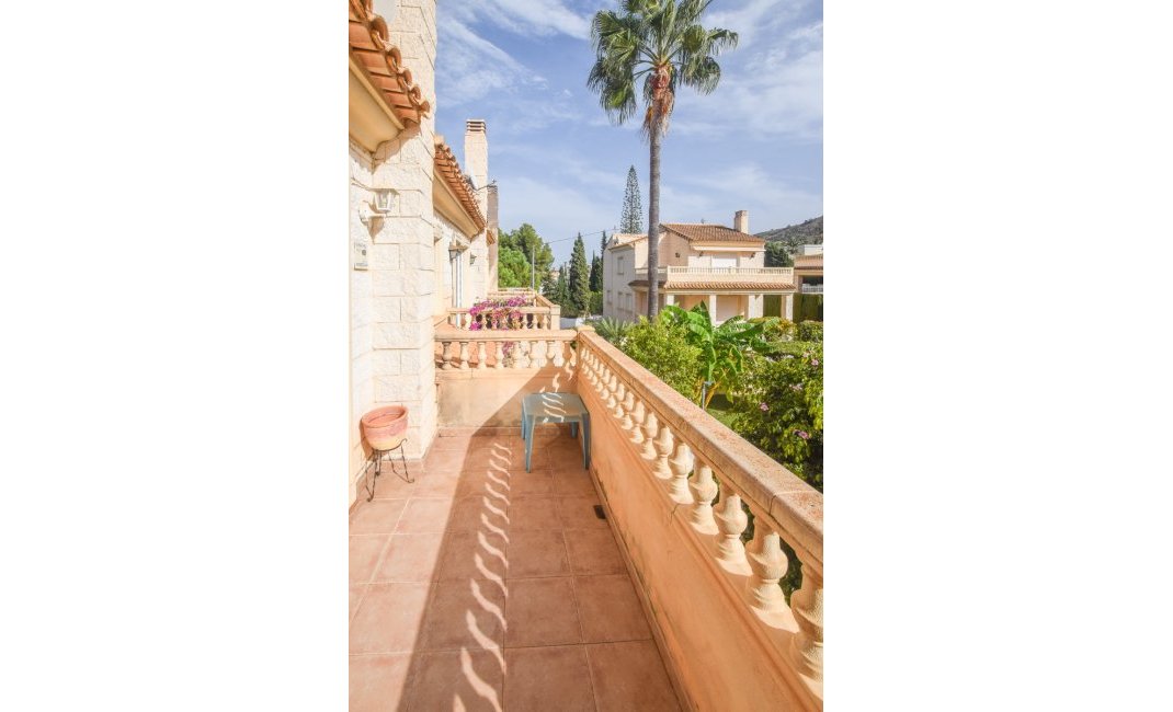 Reventa - Bungalow -
Albir