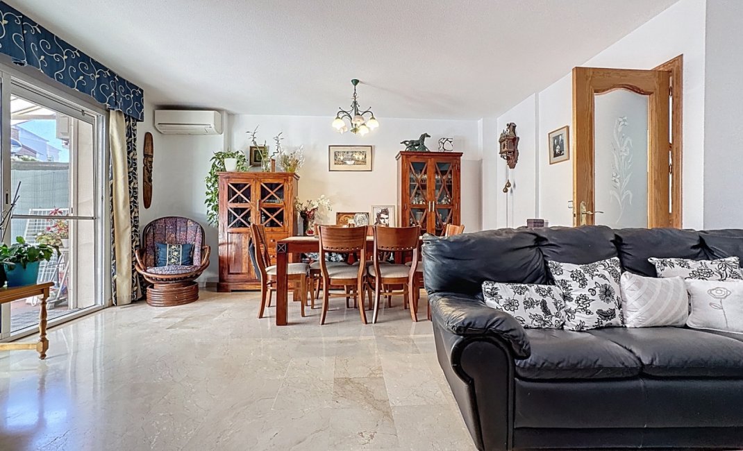 Reventa - Bungalow -
Albir