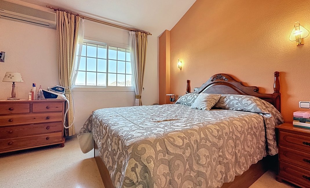 Reventa - Bungalow -
Albir