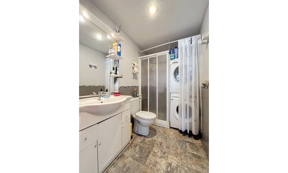 Reventa - Apartamento / Piso -
Albir