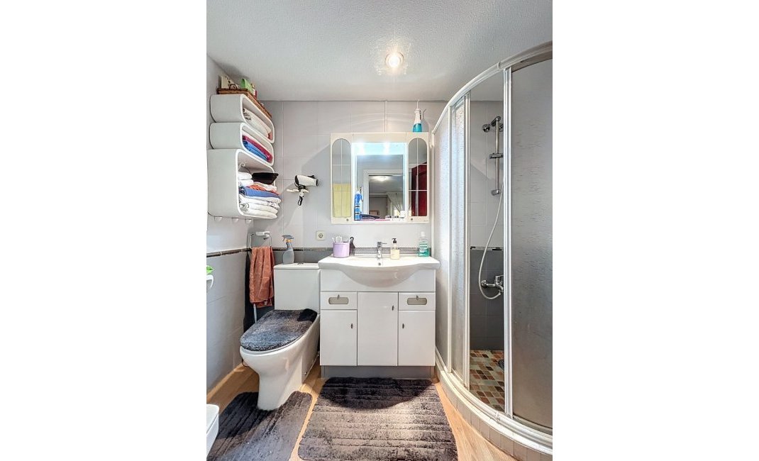 Reventa - Apartamento / Piso -
Albir