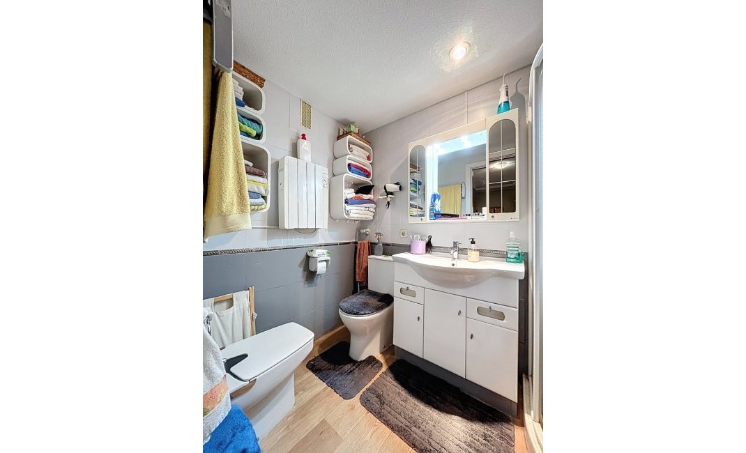 Reventa - Apartamento / Piso -
Albir