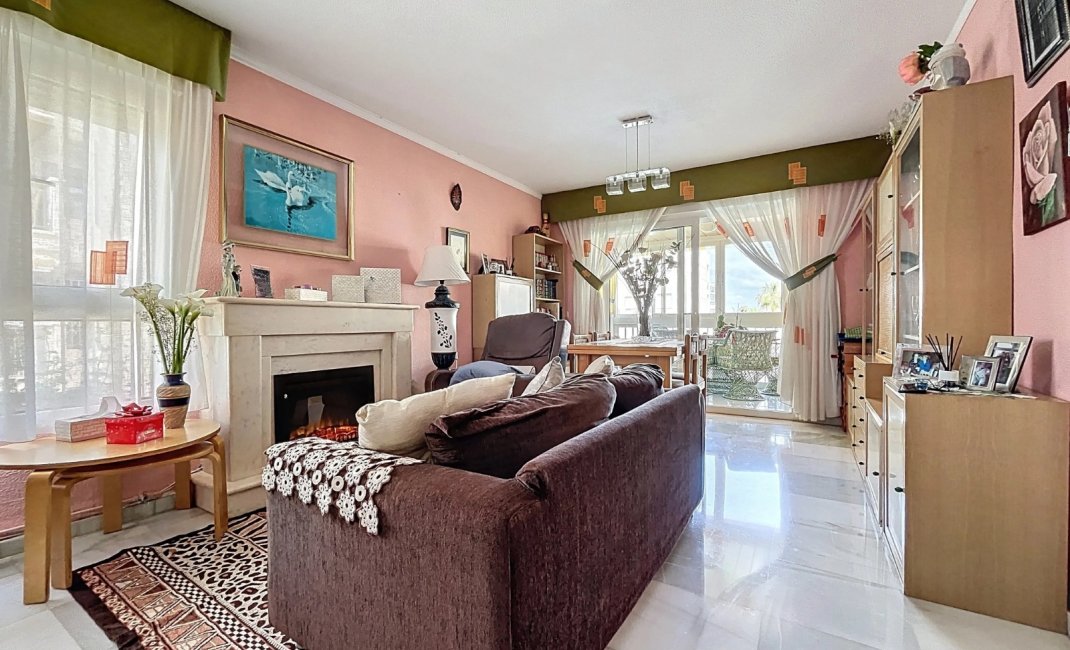 Reventa - Apartamento / Piso -
Albir