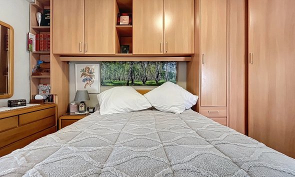 Reventa - Apartamento / Piso -
Albir