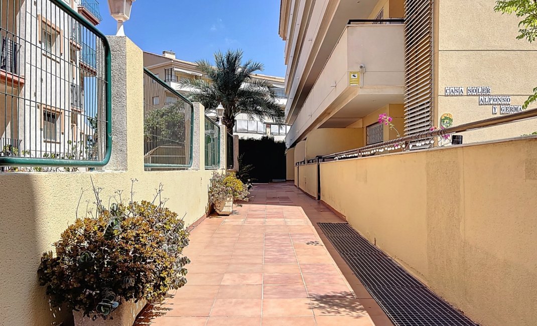 Reventa - Apartamento / Piso -
Albir