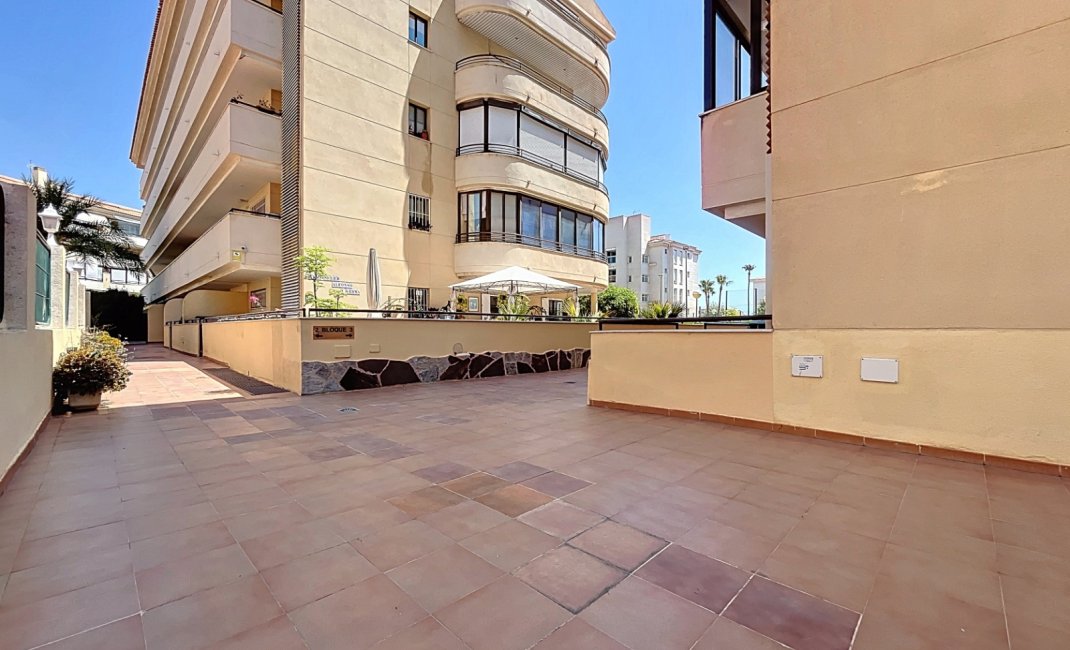 Reventa - Apartamento / Piso -
Albir