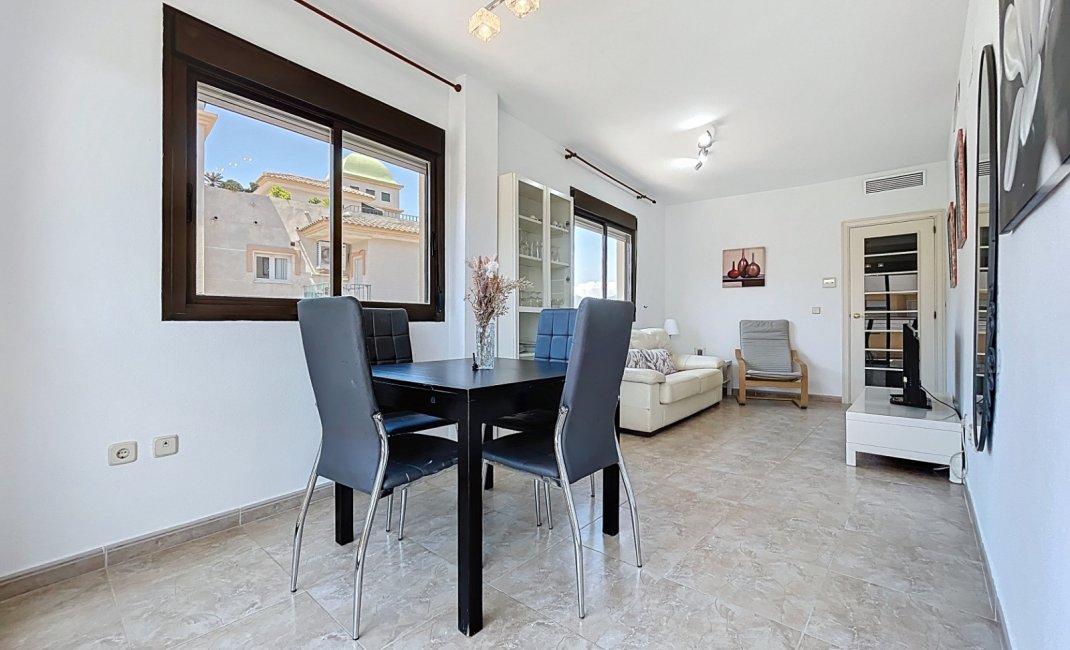 Reventa - Apartamento / Piso -
Albir