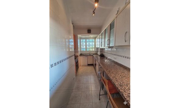 Resale - Apartment / Flat -
Albir