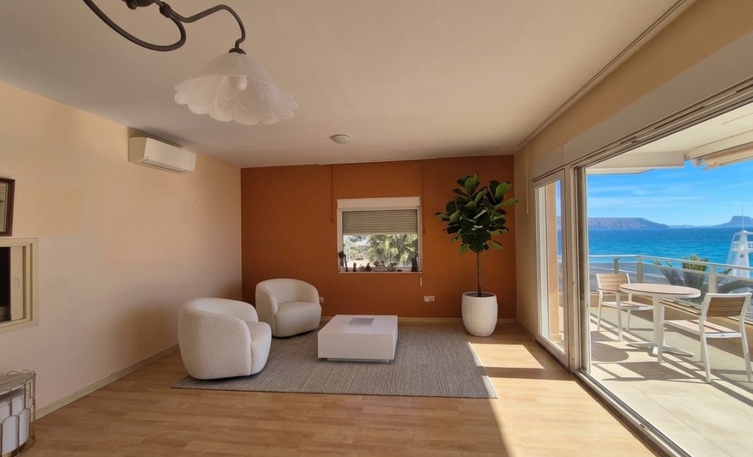 Resale - Apartment / Flat -
Albir