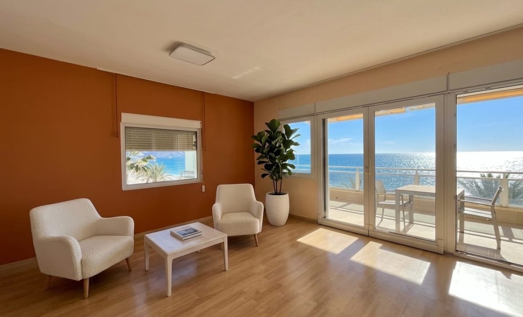 Resale - Apartment / Flat -
Albir